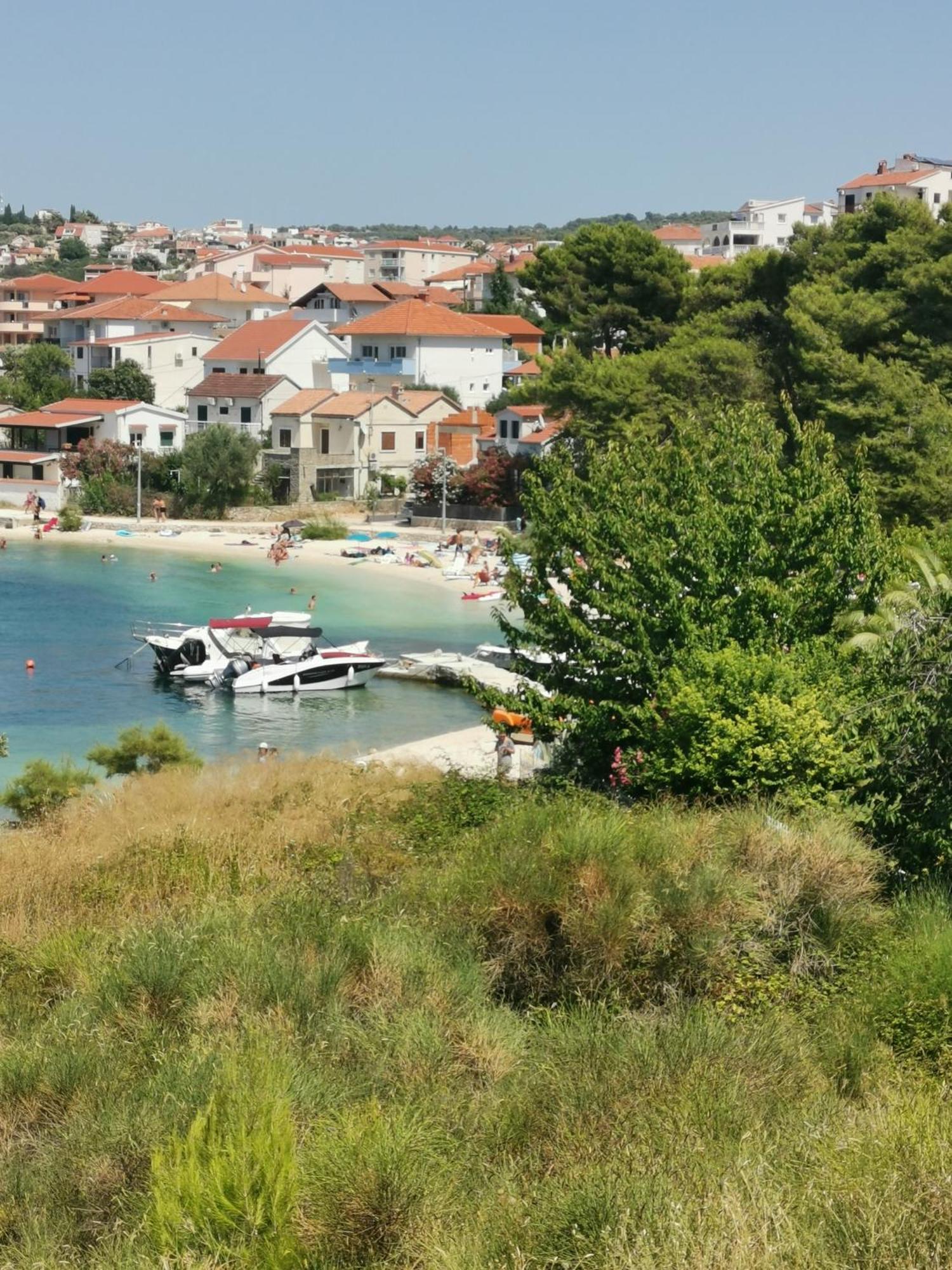 Apartment Croatika On The Beach Traù Esterno foto