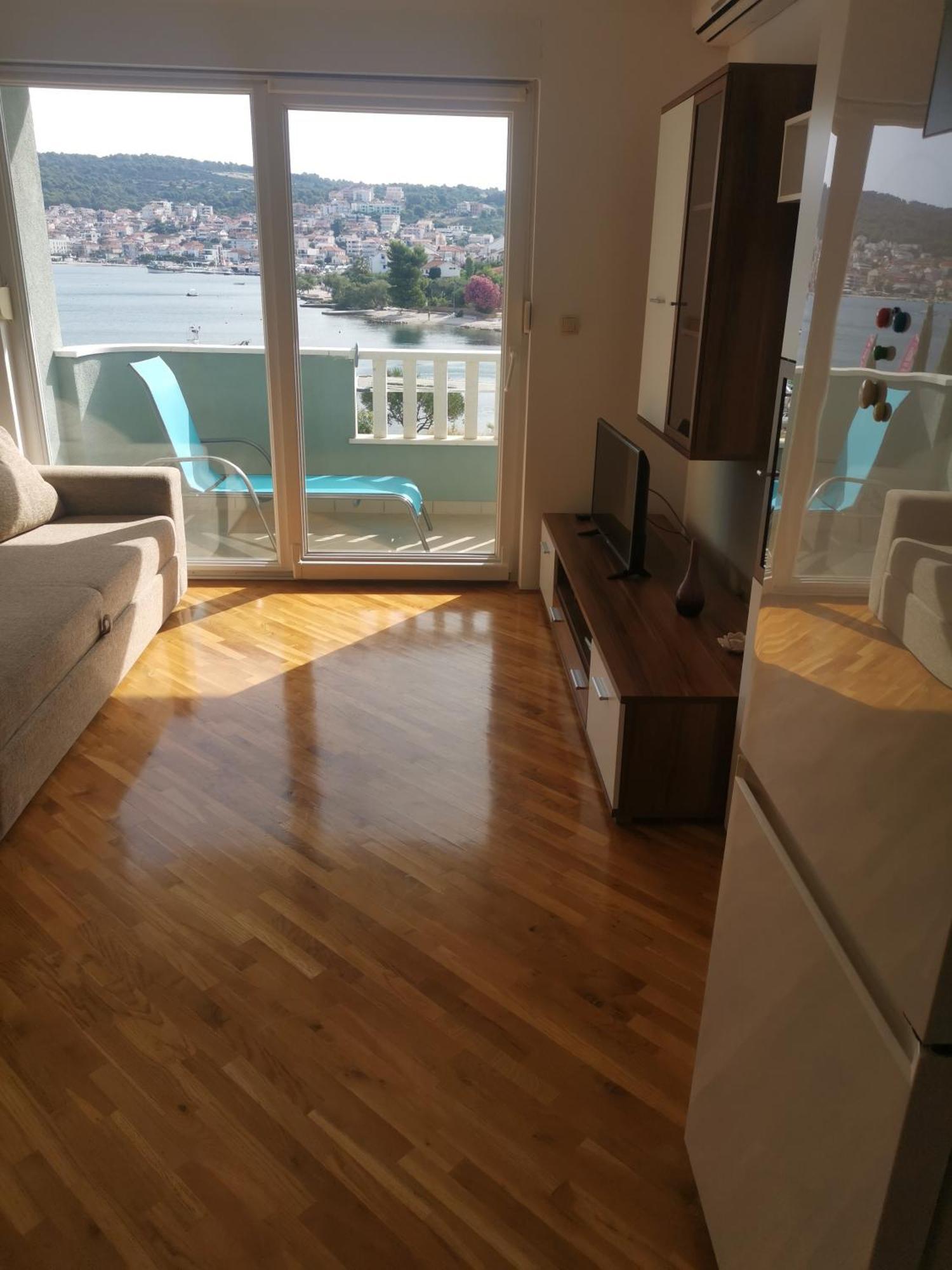 Apartment Croatika On The Beach Traù Esterno foto